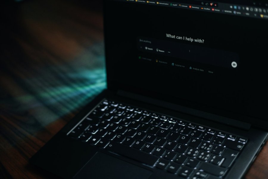 Alewa.eu | Deswegen sind KI-Antworten oft uneinheitlich